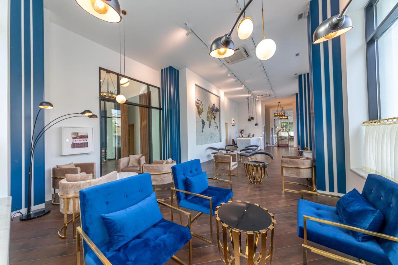 Newport Hotel Kutaisi Ngoại thất bức ảnh