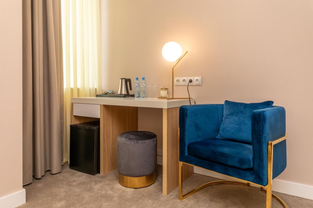 Newport Hotel Kutaisi Ngoại thất bức ảnh