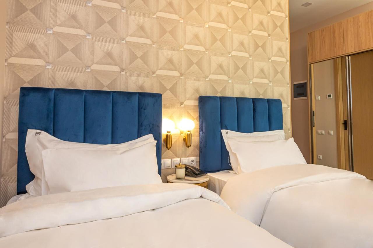 Newport Hotel Kutaisi Ngoại thất bức ảnh