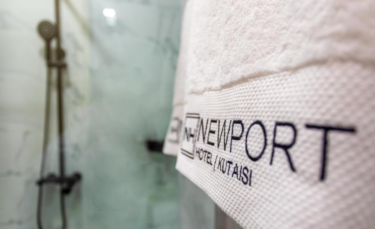Newport Hotel Kutaisi Ngoại thất bức ảnh
