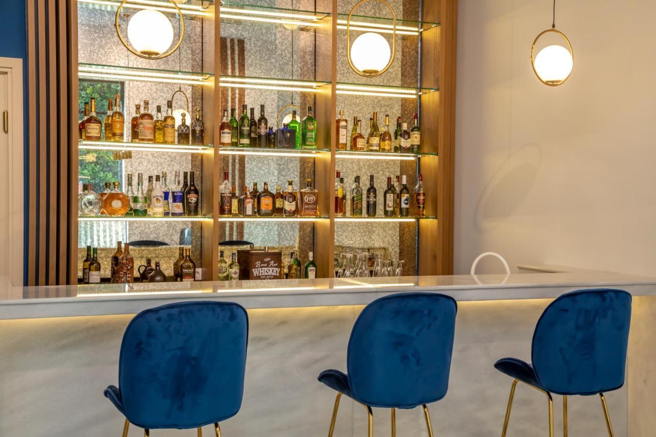 Newport Hotel Kutaisi Ngoại thất bức ảnh