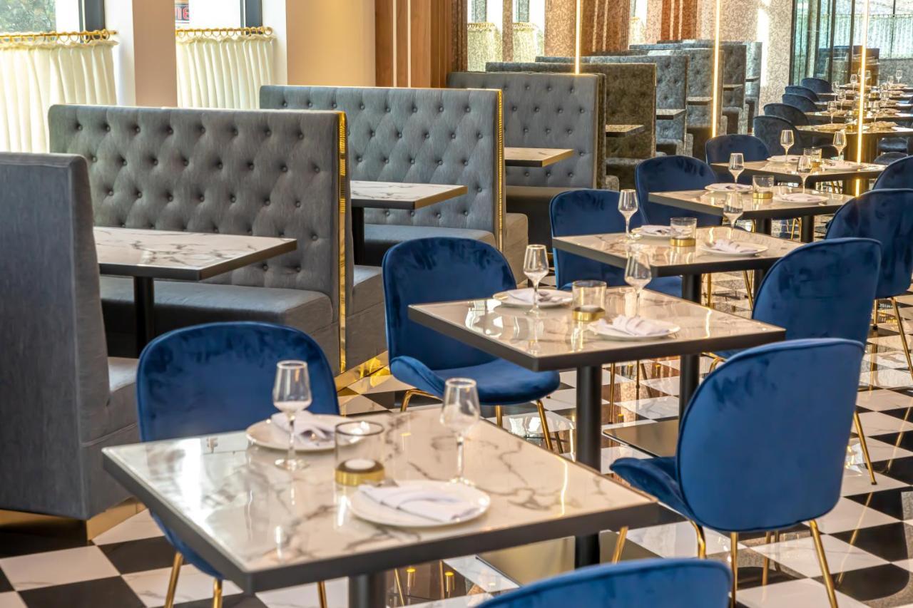 Newport Hotel Kutaisi Ngoại thất bức ảnh