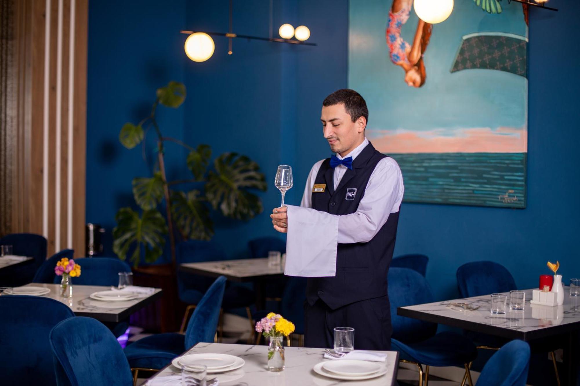 Newport Hotel Kutaisi Ngoại thất bức ảnh